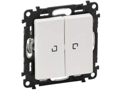 181718_192460_752128-LEGRAND-1000