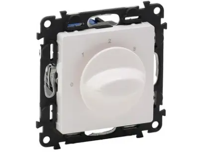 181721_192463_752132-LEGRAND-1000