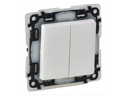 181731_752155-LEGREND-VALENA-LIFE