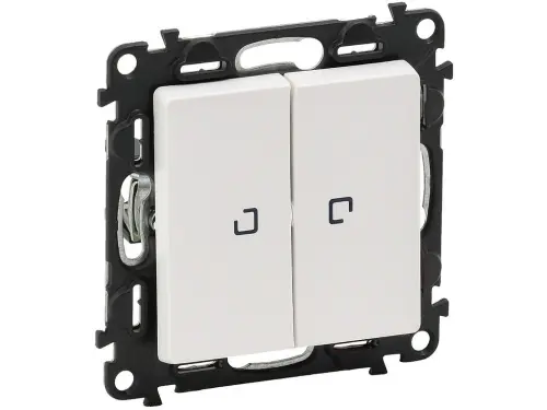 181718_192460_752128-LEGRAND-1000