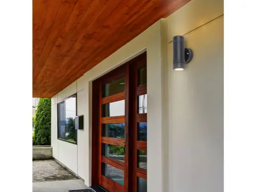 215420_MEDINA_8833-E~1